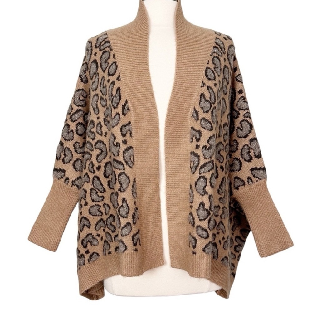 Luxurious Anthropologie Akemi + Kin “Hadley” Cropped Knit Kimono — OS
